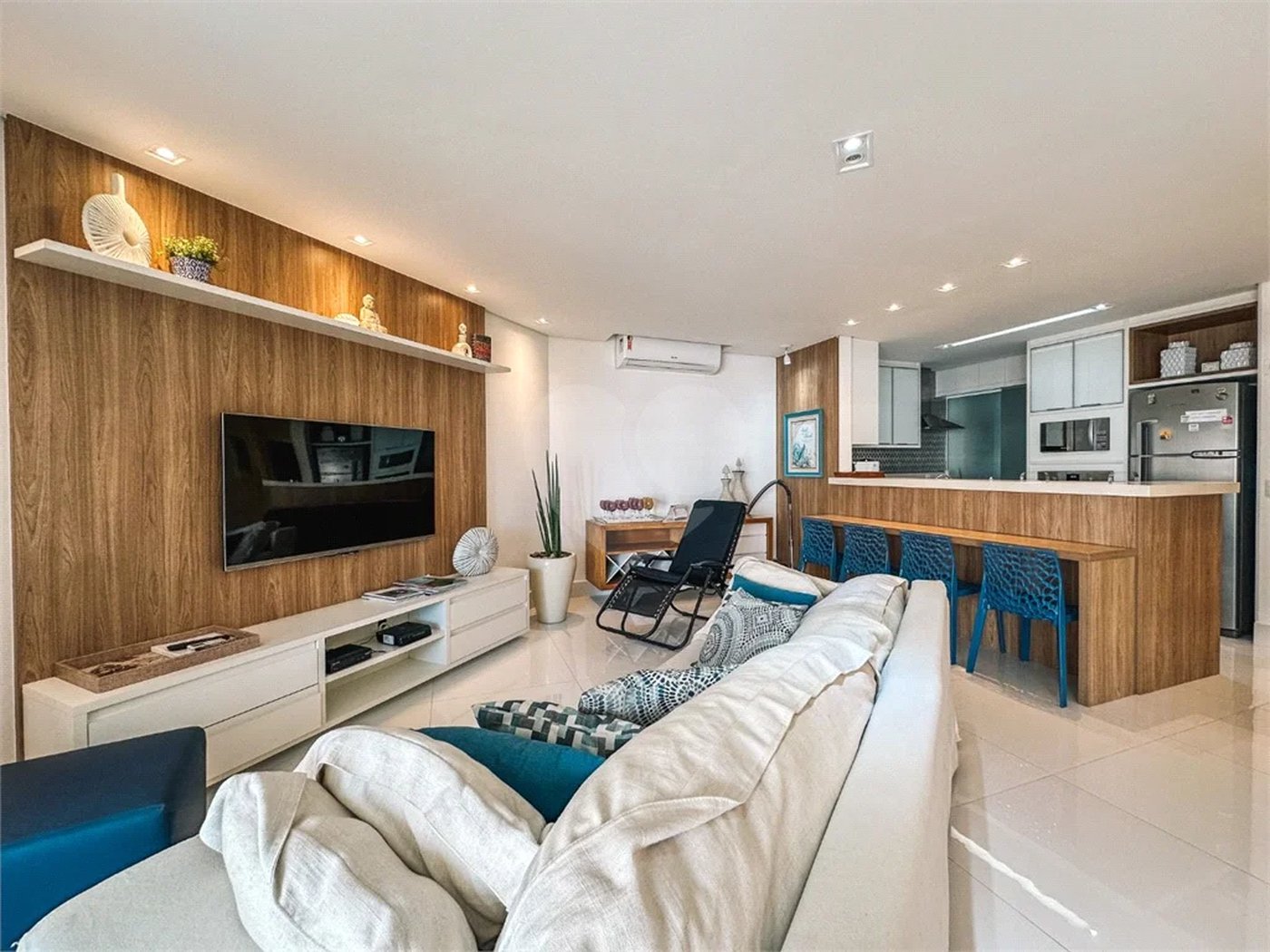 Apartamento à venda com 4 suítes em Riviera de São Lourenço, Bertioga, SP