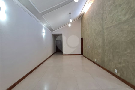 Casa à venda próxima ao SESC com 3 suites