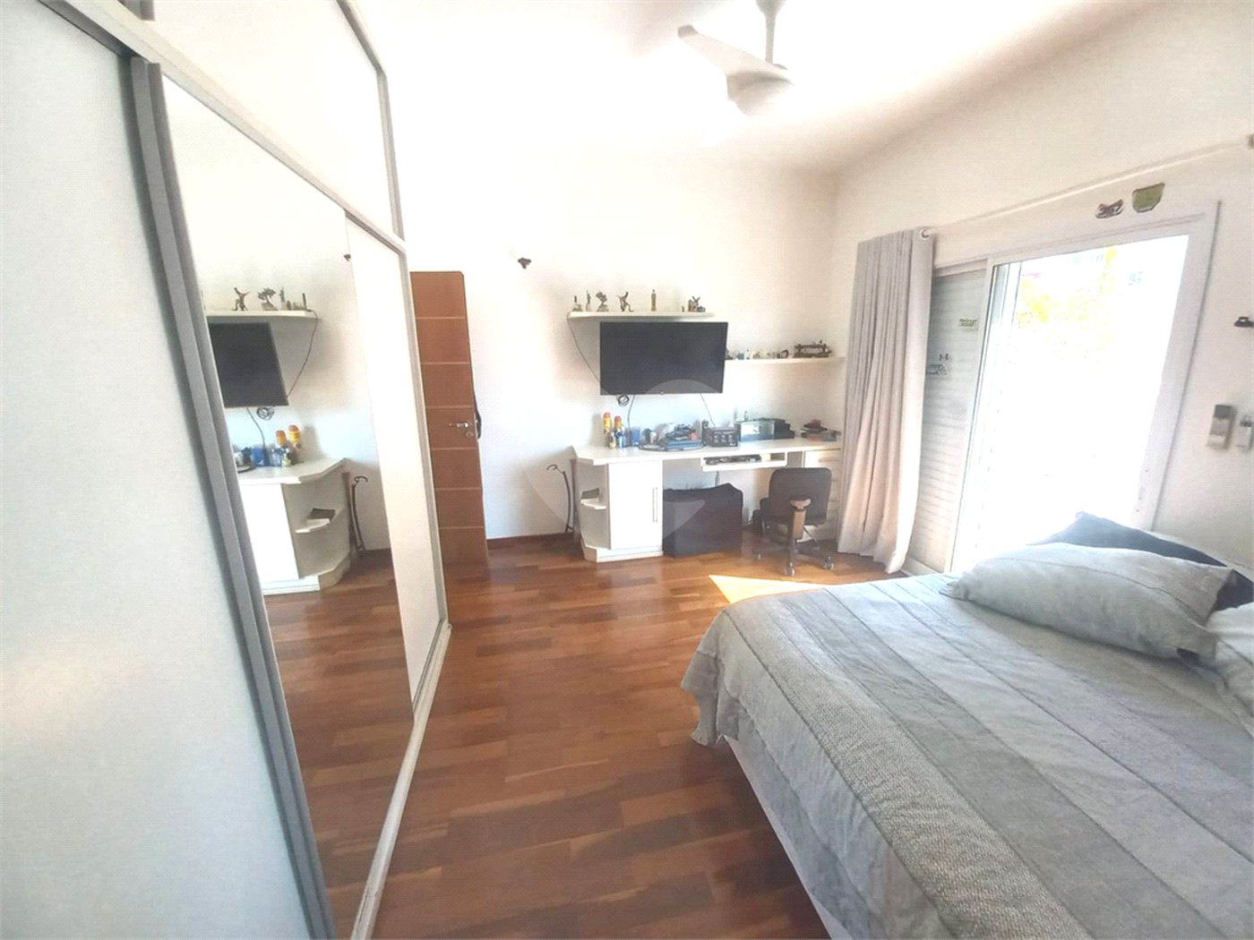 Casa à venda em Condomínio fechado em São Carlos Parque Faber 1