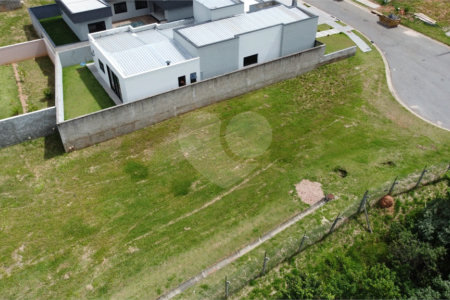 Terreno a venda no condominio Santa Isabel