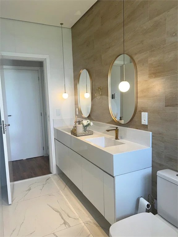 Belíssima Casa à venda com 453m², 4 suítes e 5 vagas de garagem em Atibaia!!!!