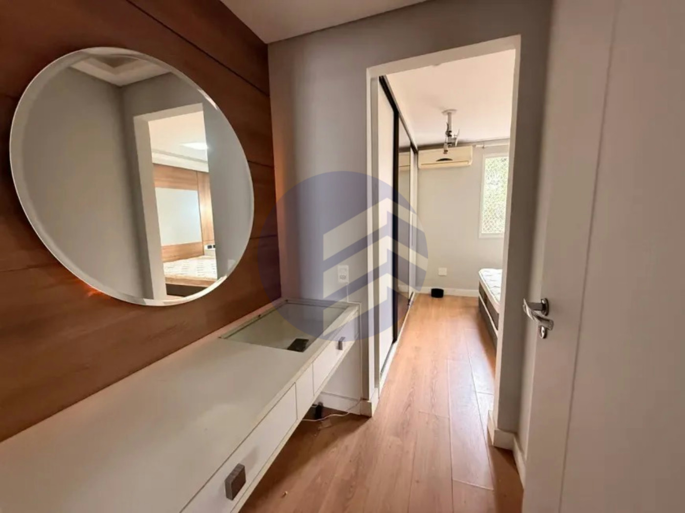Casa à venda com 2 quartos, sendo 2 suítes, no condomínio Vilas V, São Paulo - SP