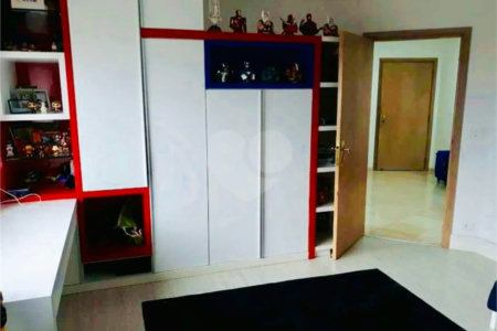 Apartamento à venda na Saúde de 500m² com 5 dormitórios, 4 suítes e 5 vagas