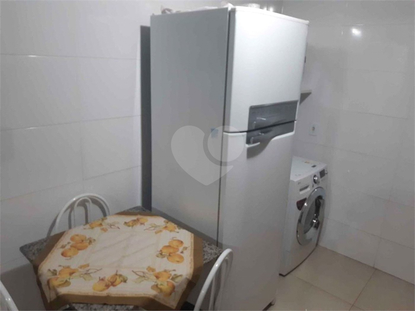 Apartamento no Condomínio Mont Azul.