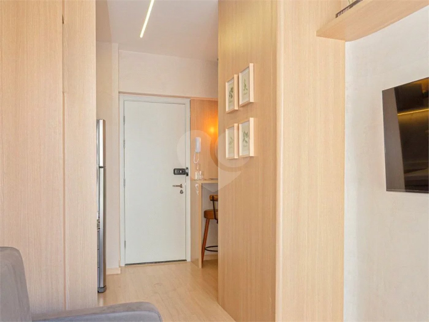 Apartamento - Prox Paulista - 1 quarto - varanda - 1 banheiro - sem garagem
