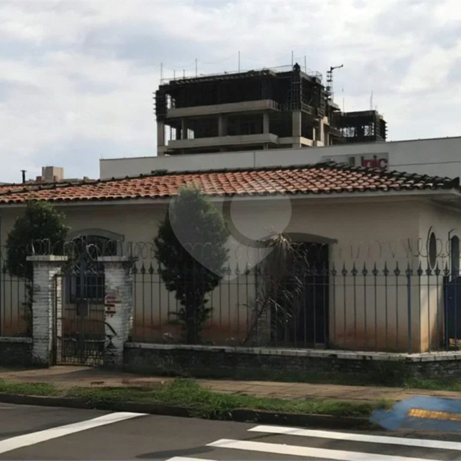 CASA À VENDA COLOCADA COM A SANTA CASA
