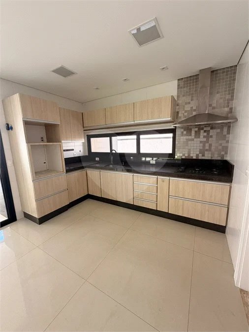 CASA À VENDA CONDOMINIO PORTAL BRAGANÇA | 4 SUÍTES | PISCINA