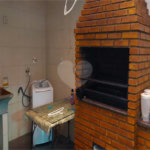 Casa com dois pavimentos na Barra Funda: