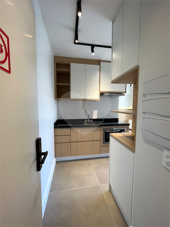 Studio locado á venda perto do metrô no Campo Belo, São Paulo - SP