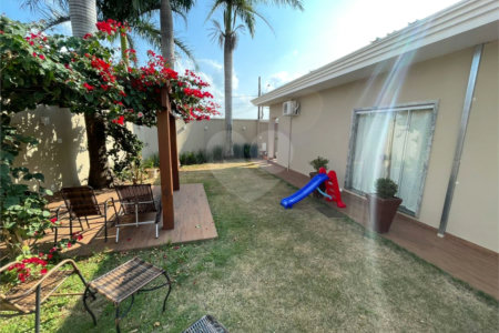Casa para venda na Vila Carmem