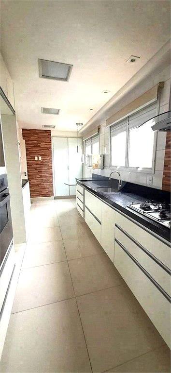 Apartamento Alto Padrão de 176m² na Aclimação — São Paulo/SP