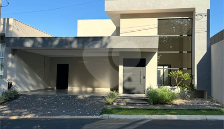 Casa à venda com 3 suítes no condomínio Faixa Azul, São Carlos - SP