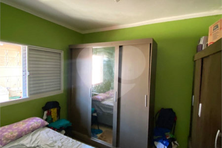 Casa e sala comercial na Vila Jacobucci