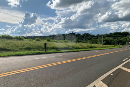Área de terra no distrito de Água vermelha/SP