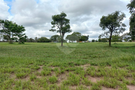 Loteamento Residencial no Condomínio Vila Pinhal do Broa