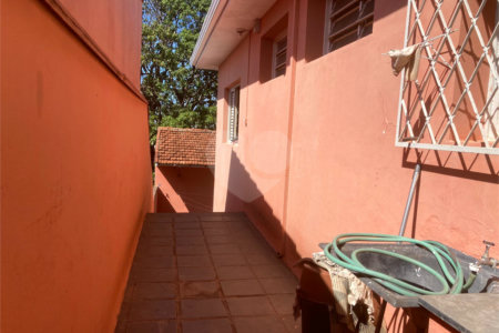 Vende-se excelente casa próxima ao Centro
