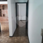 Linda casa para venda / Locação em bairro nobre