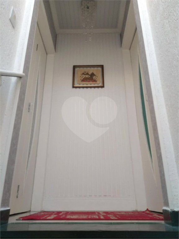 Linda Casa Sobrado a venda no Alto da Mooca com excelente acabamento, semi mobiliada com 2 suítes