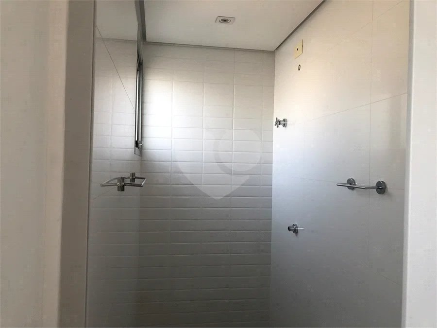 Lindo Apartamento com Varanda integrada