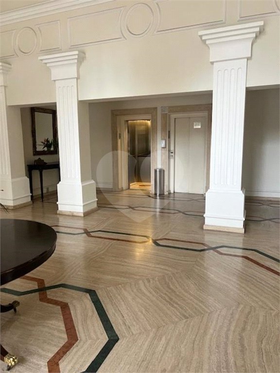 Apartamento à venda com 4 suítes em Santa Cecília, São Paulo, SP