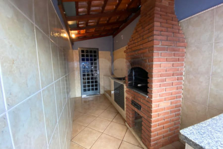 Casa no Jardim Hikare