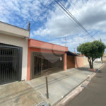 Casa térrea no Jardim Beatriz.
