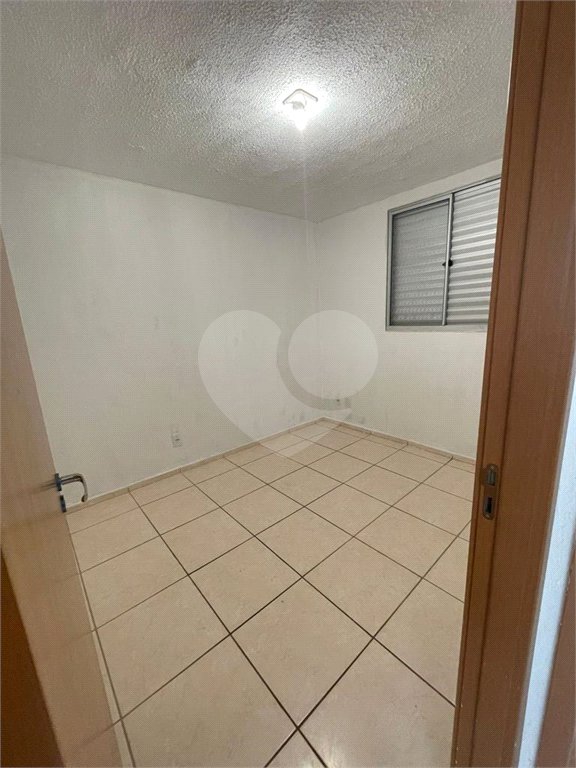 Apartamento no Condomínio Monte Everest.