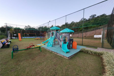 Terreno com 1.500 m2 no Condomínio Residencial Jardim Primavera Louveira SP