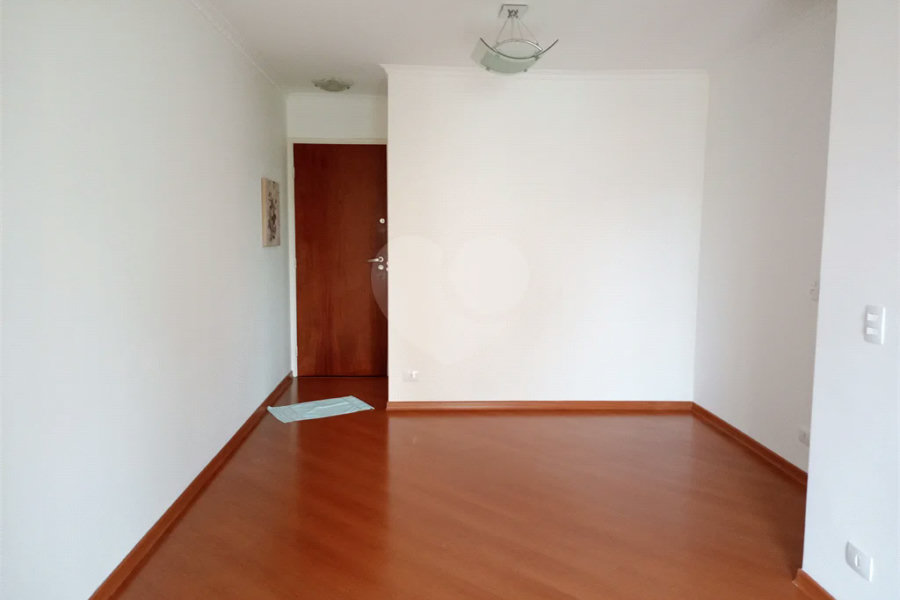 Apartamento 03 dormitórios para locação na Parada Inglesa em São Paulo/SP
