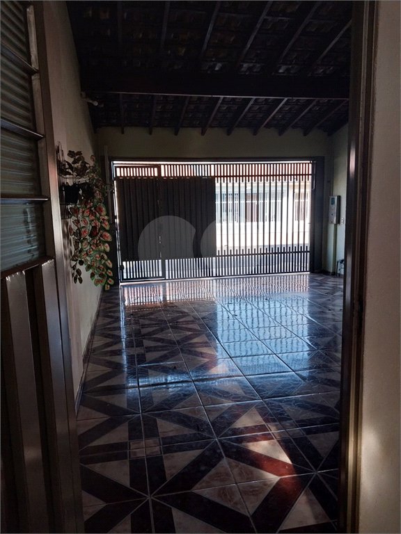 Casa térrea para venda no Planalto Paraíso