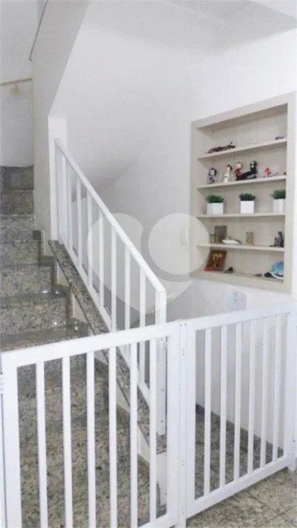 Lindo Sobrado em Condomínio