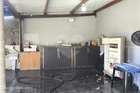 EXCELENTE TERRENO DE ESQUINA PRÓX. A REBOUÇAS.