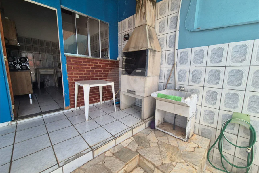 Oportunidade para investidor (Edícula + Barracão) – renda imediata + espaço de lazer - Bairro Santa Rosa - Piracicaba-SP