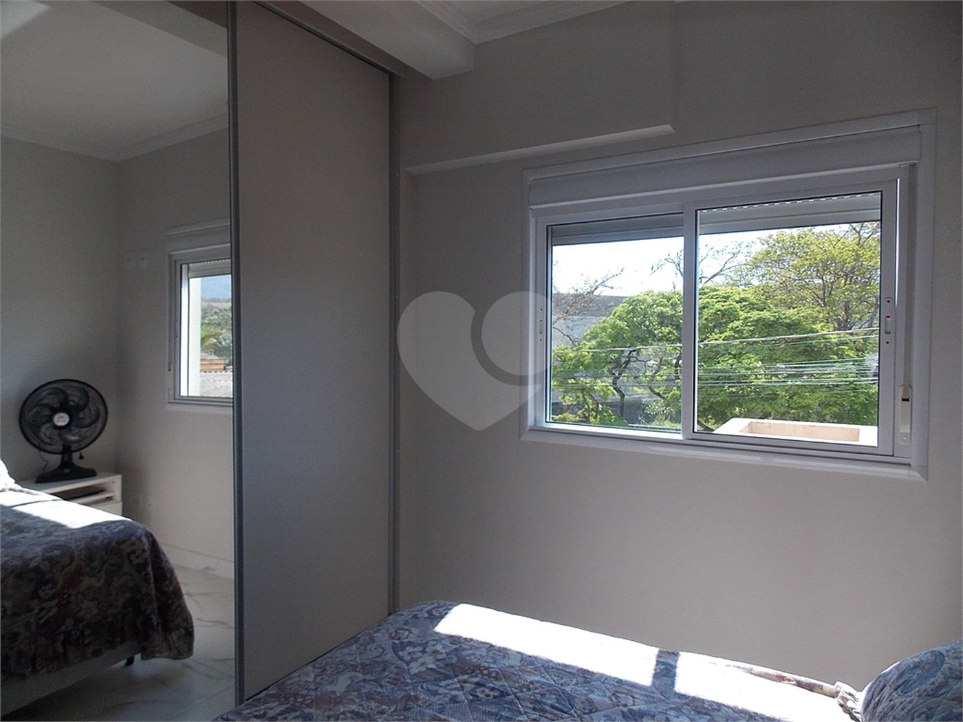 Confortável apartamento no Jardim Floresta em Aibaia sp