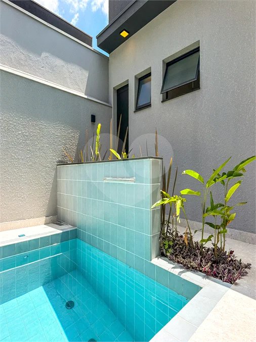 Casa Térrea Evidências - Indaiatuba/SP - R$ 1.950.000,00 - Área Total 307,33 m² - Área Construída 201,90 m² - TÉRREA - 03 suítes sendo a master com closet; Escritório; Lavabo; Cozinha com cooktop, forno, micro-ondas e coifa; Móveis planejados na hall de entrada, sala, escritório, cozinha, gourmet, s