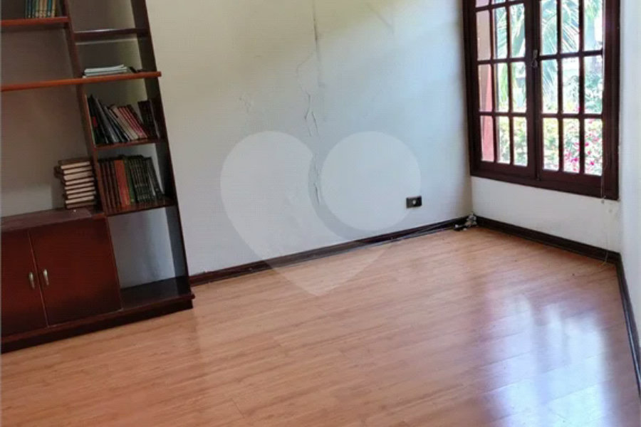 Casa à venda ou para alugar com 5 quartos, sendo 2 suítes, em Jardim Dos Estados, Poços de Caldas - MG