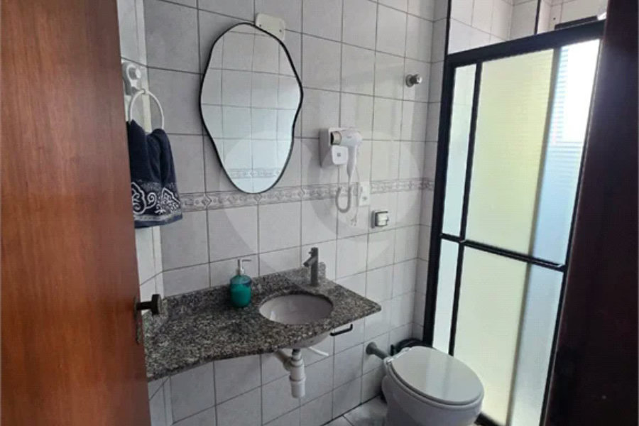 Belíssimo apartamento recém reformado na Praia Grande.