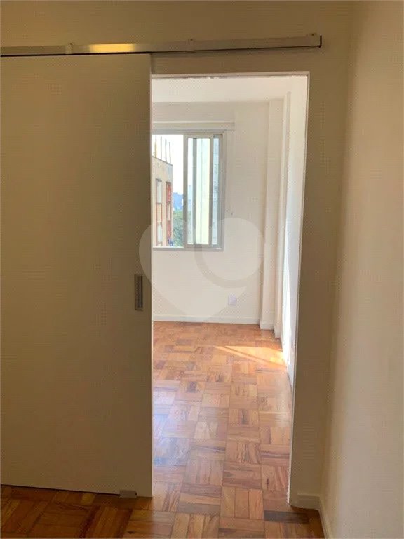 Apartamento á venda no Centro de São Paulo de 26m² com 1 dormitório