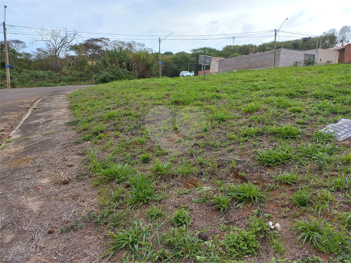 Terreno no Prolongamento Jardim das Torres.