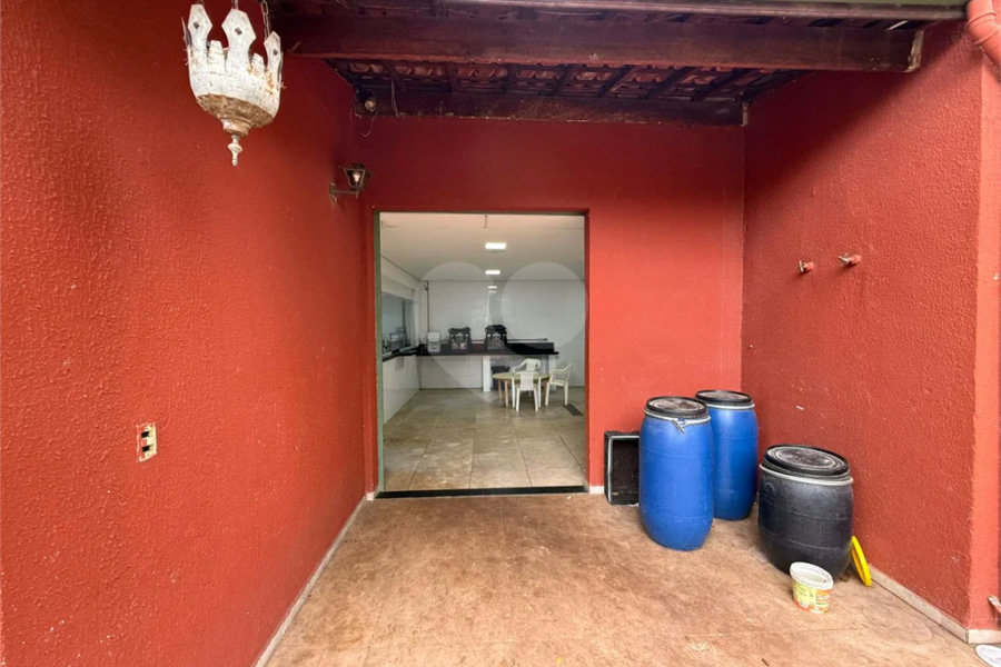 Chácara no Unileste, com espaço para eventos e cozinha industrial, na modalidade porteira fechada,