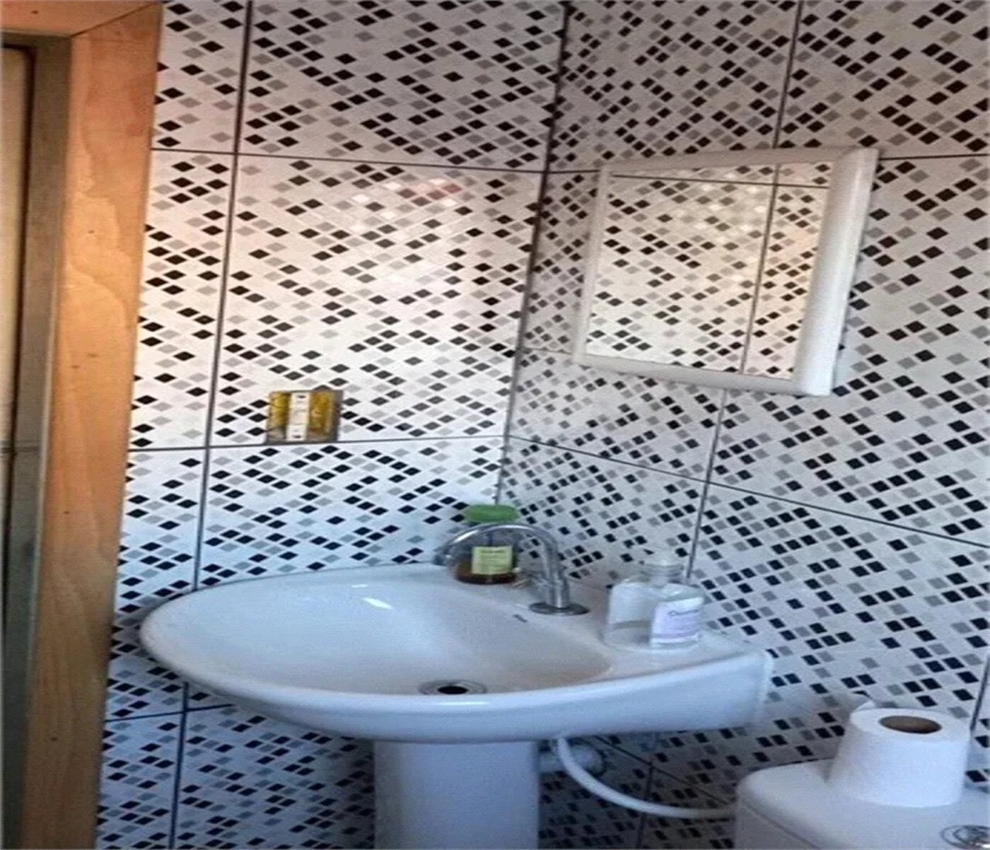 07 CASAS EM UM TERRENO DE 573 M² PARA VENDA AO LADO DA AV ENGENHEIRO CAETANO ÁLVARES