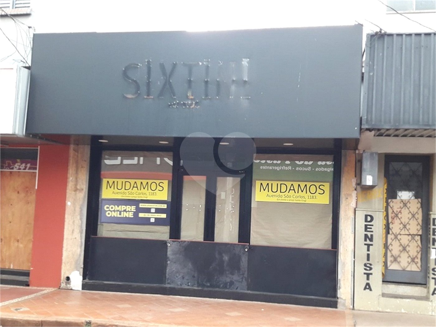 Salão comercial na região central da cidade