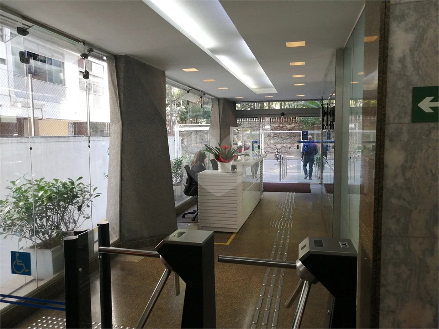 Sala comercial à venda em Higienópolis com 170 m2