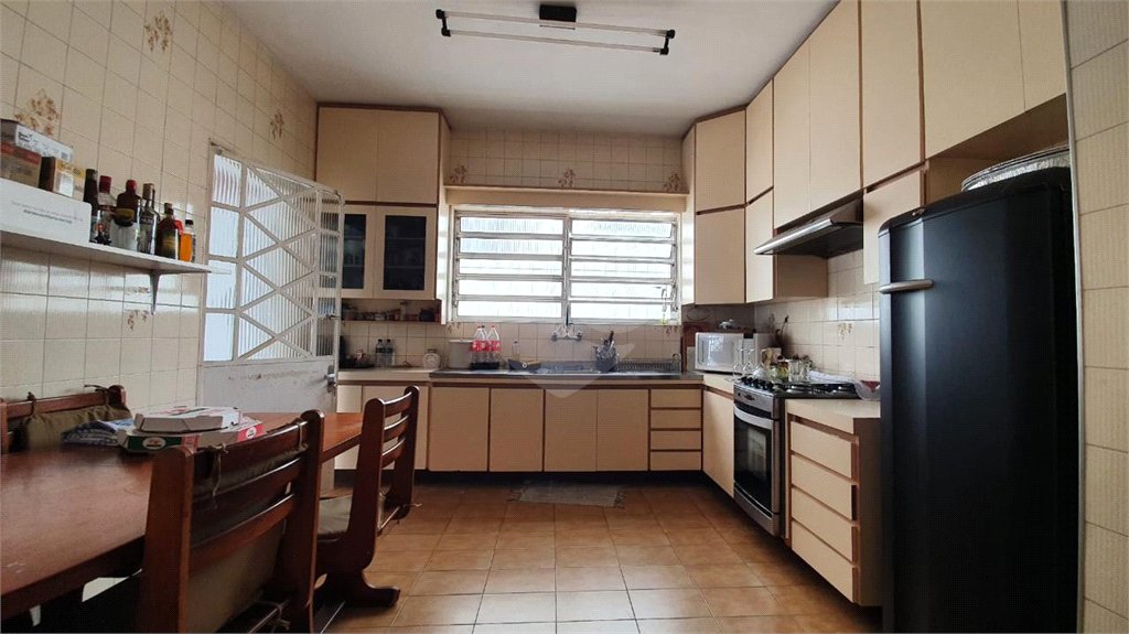 Casa na Vila Monte Alegre com 330m²