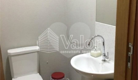 Casa à venda com 3 quartos, sendo 1 suíte,  em Jardim Alvorada, São Carlos, SP