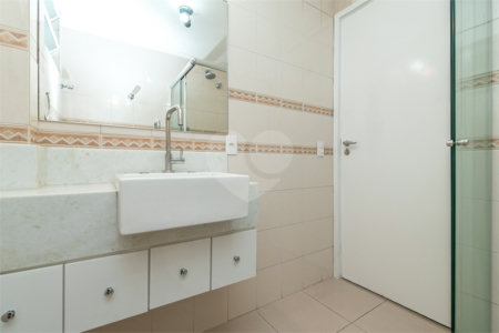 Apartamento à venda ou para alugar com 3 quartos, sendo 1 suíte, em Itaim Bibi, São Paulo, SP