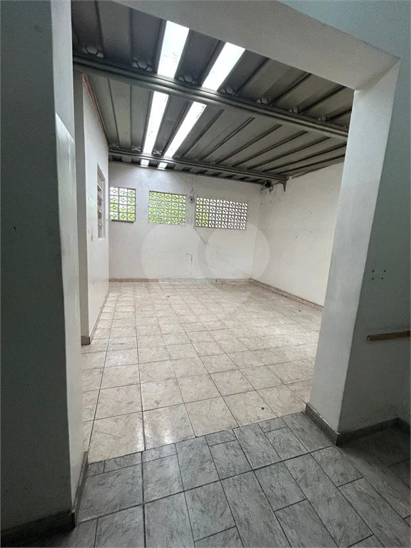 Excelente sobrado para comércio ou residência na Vila Santa Catarina