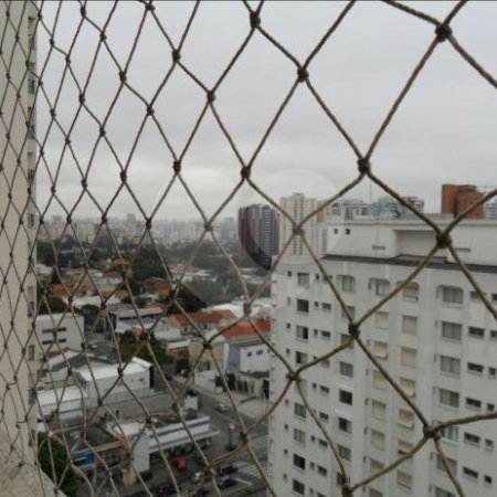 Apartamento à venda com 3 quartos, sendo 1 suíte, em Moema, São Paulo, SP