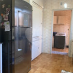Casa térrea com 3 dormitórios, sendo 1 suíte .