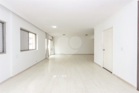 Apartamento à venda com 3 quartos, sendo 1 suíte, em Brooklin, São Paulo, SP